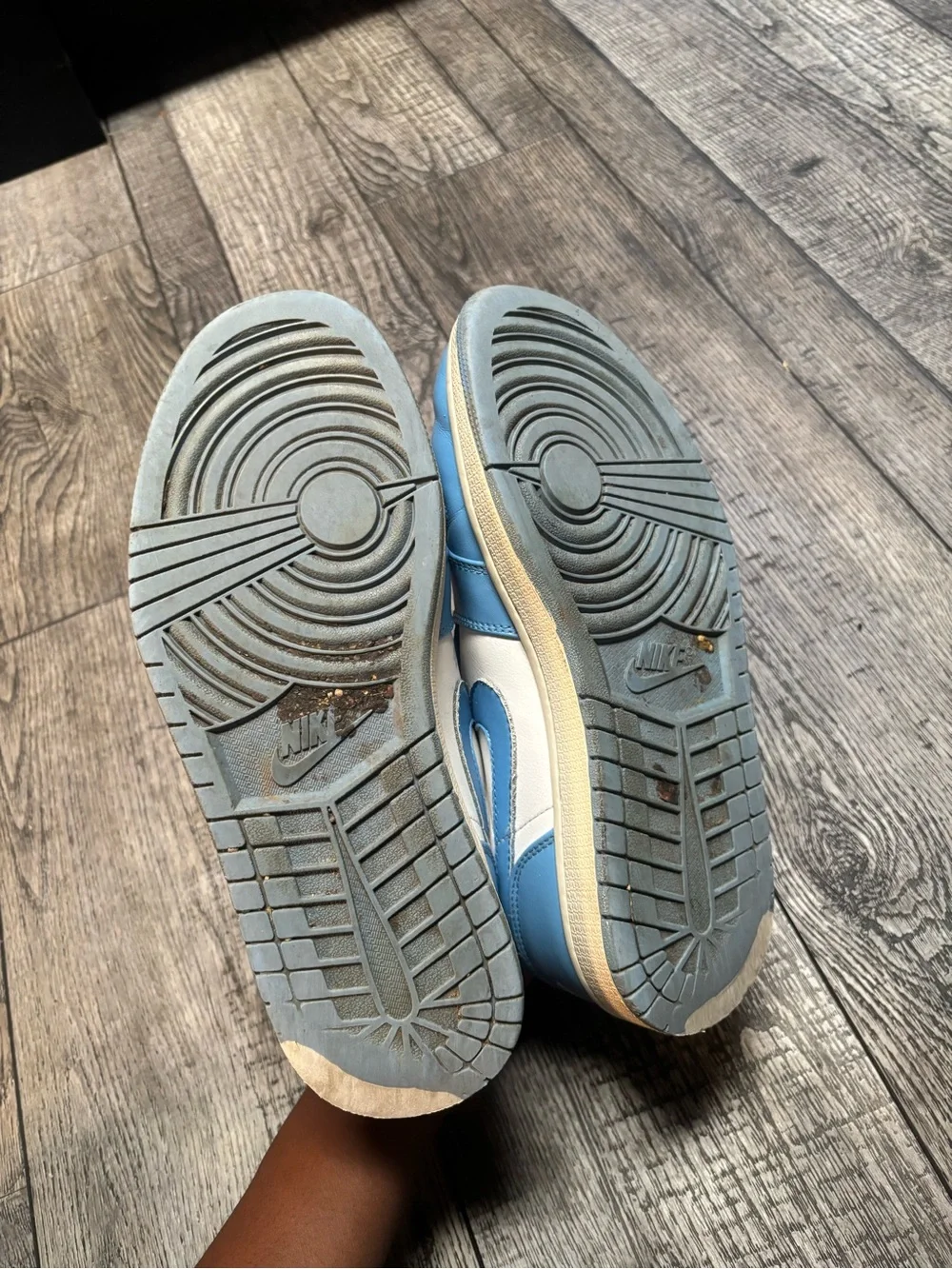 Jordan Low-Top Sneakers in White and Light Blue